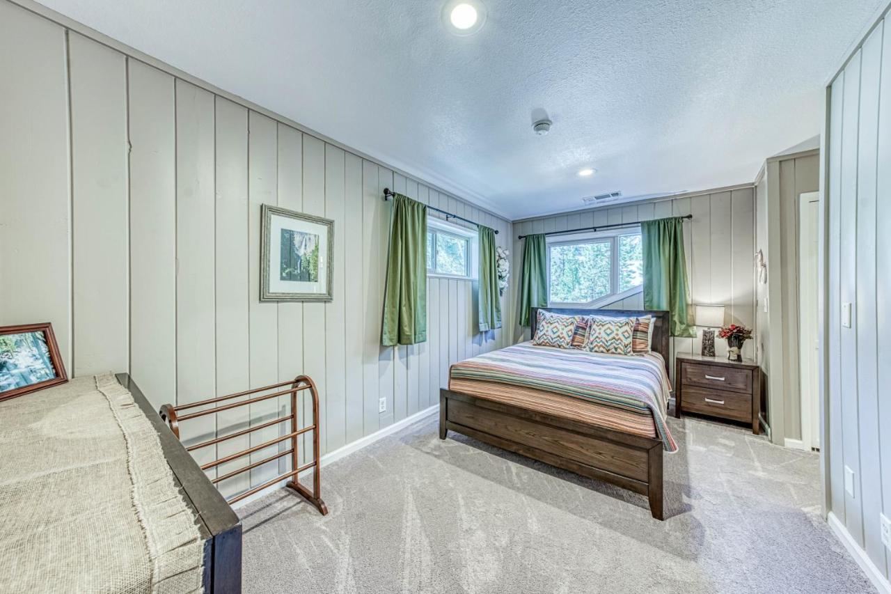Yosemite West Family Chalet Exterior photo